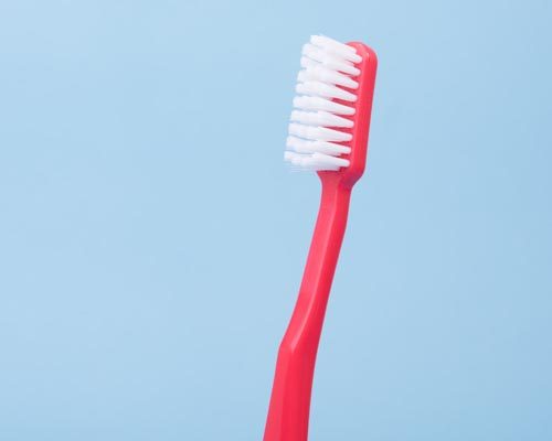 Tjäna pengar till klassen med tandborstar